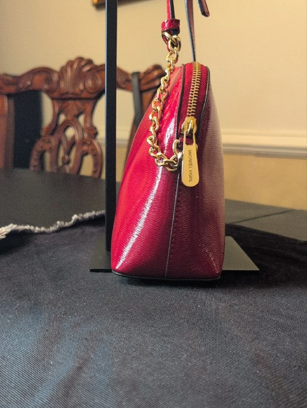 Michael Kors Cindy Large Dome Crossbody Bag.   NWOT
